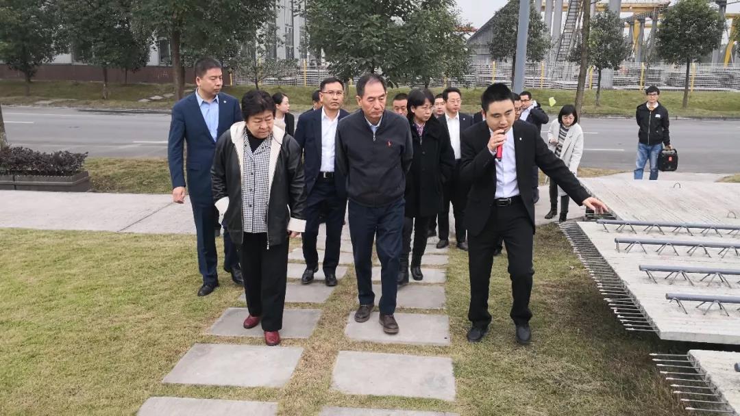 表董4.jpg 表董4.jpg