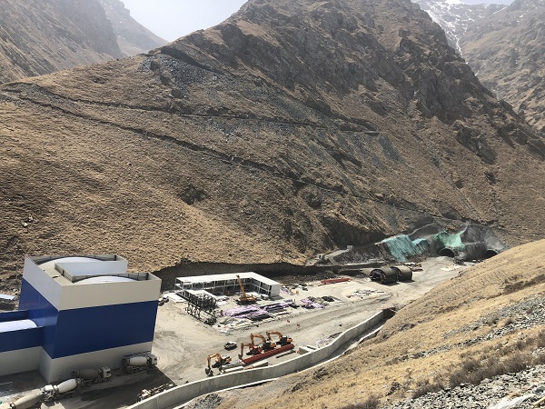 5天堑变通途，“天山”来护航.jpg